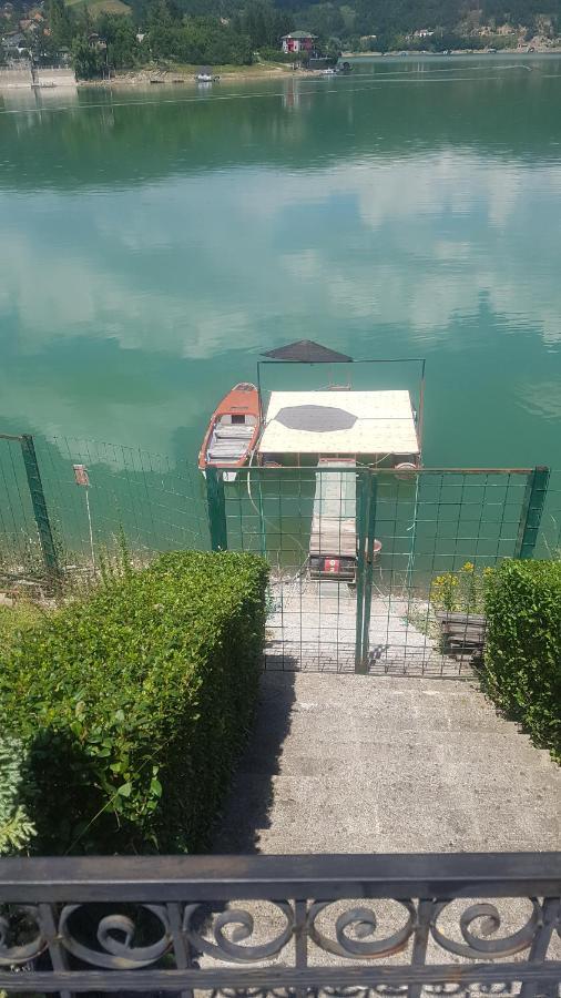 Lake House Novi Pazar Eksteriør bilde