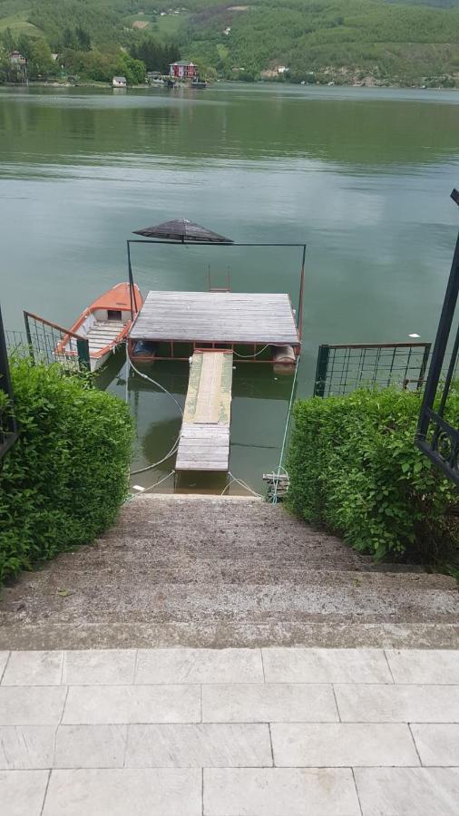Lake House Novi Pazar Eksteriør bilde
