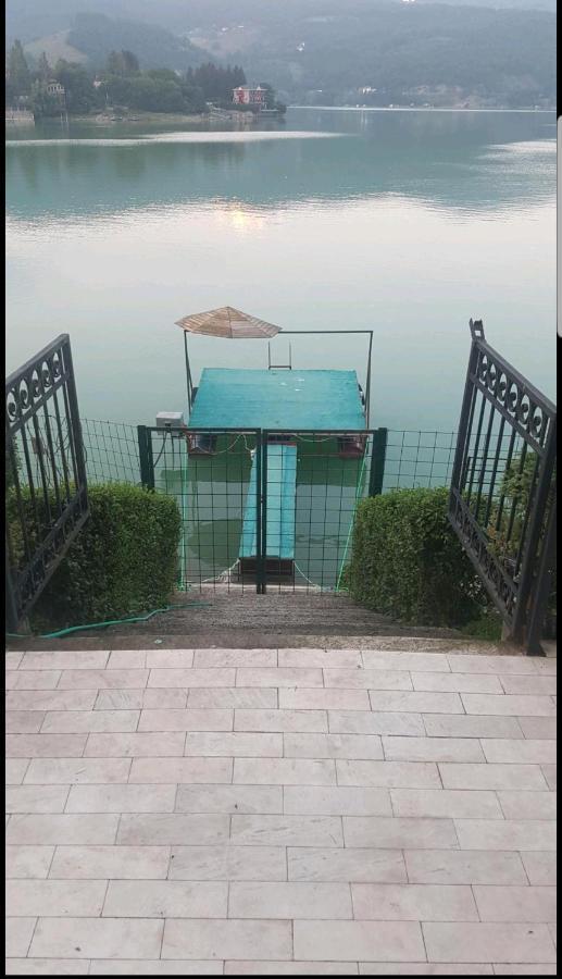 Lake House Novi Pazar Eksteriør bilde